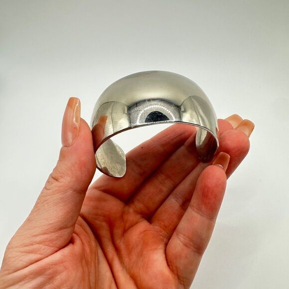 SALE! High mirror shine silver cuff bracelet! - Picture 3 of 9